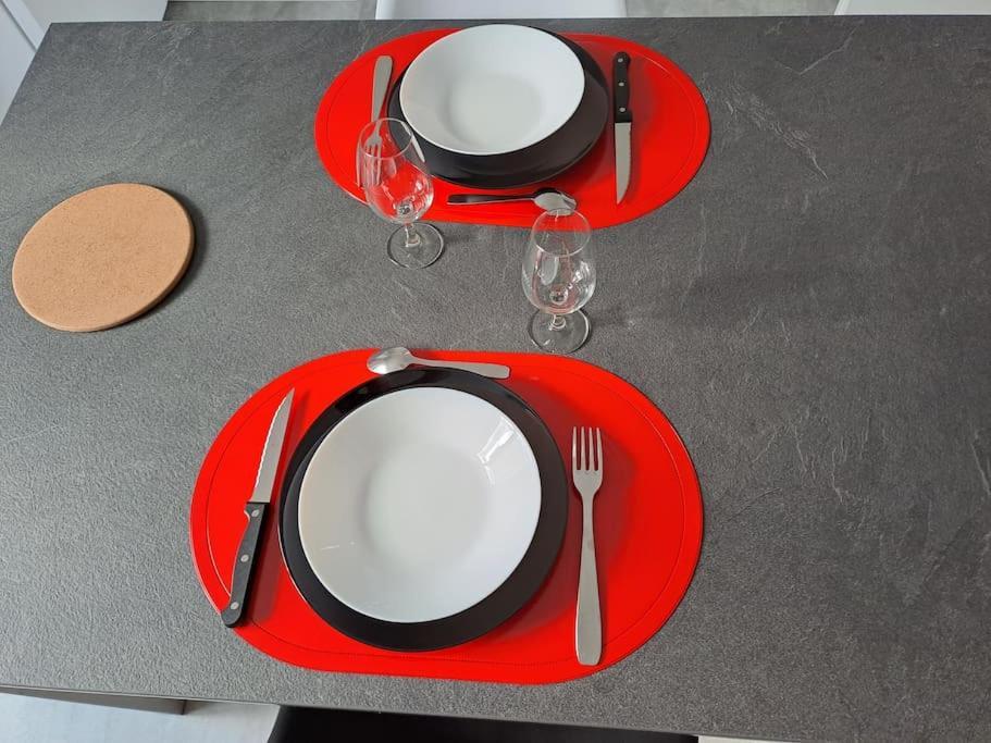 Agreable T2 Classe 3 Etoiles, Refait A Neuf, Dans Quartier Calme Rodez Luaran gambar