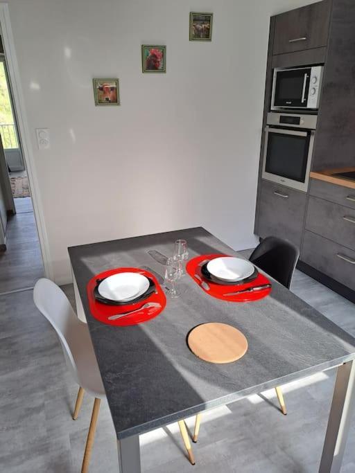 Agreable T2 Classe 3 Etoiles, Refait A Neuf, Dans Quartier Calme Rodez Luaran gambar