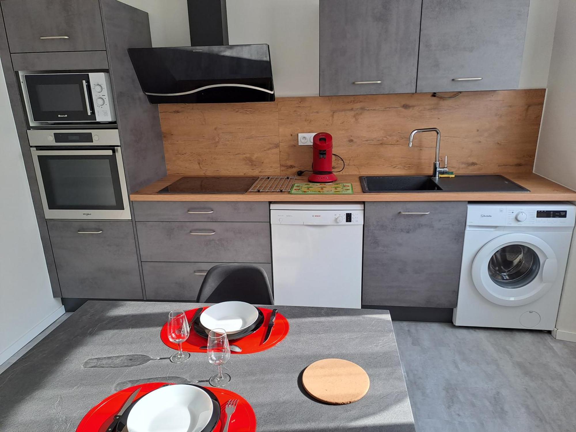 Agreable T2 Classe 3 Etoiles, Refait A Neuf, Dans Quartier Calme Rodez Luaran gambar